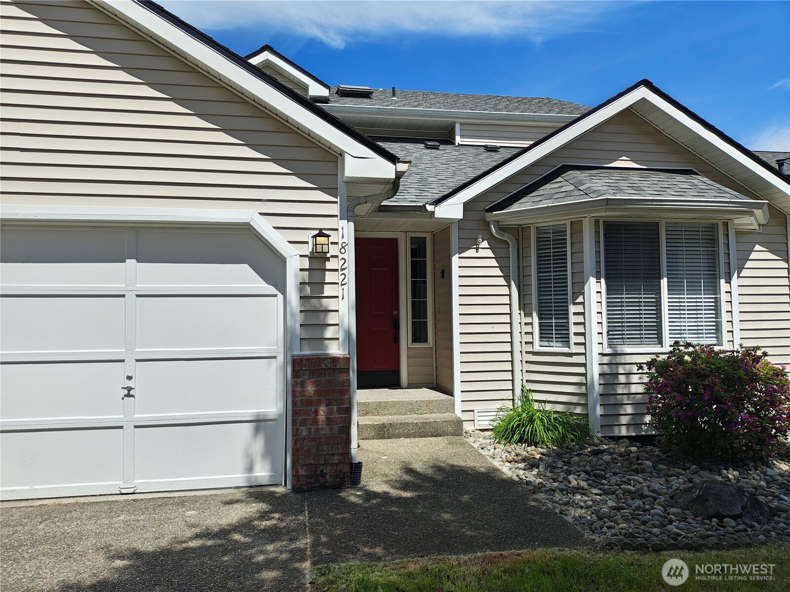 18221 Se 260th Place Property Photo 3