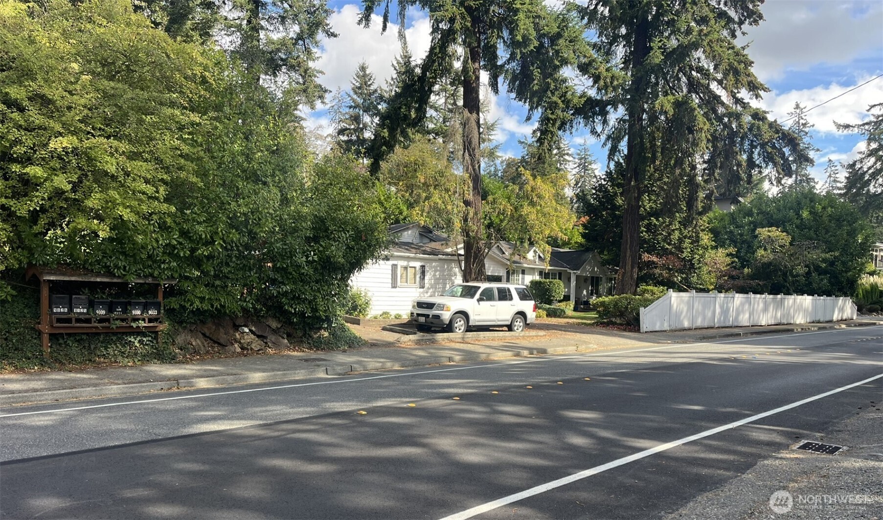 9100 Lake Washington Boulevard Property Photo 2