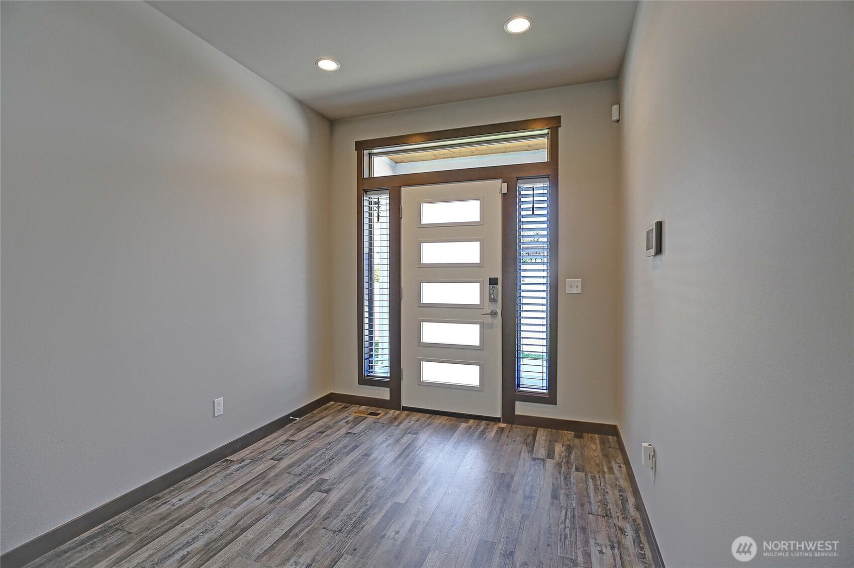 7012 277th Street Property Photo 10