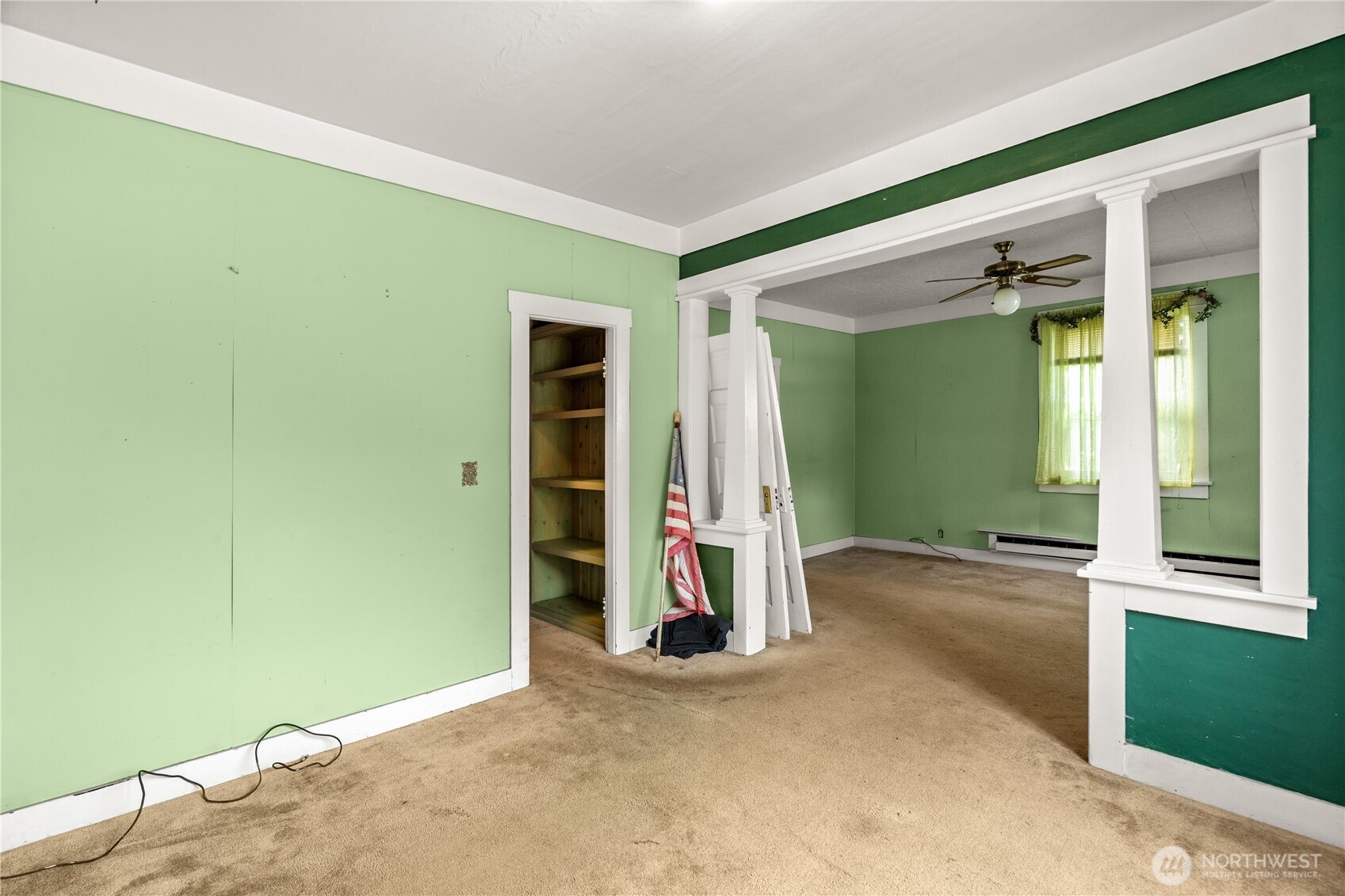407 W King Street Property Photo 5
