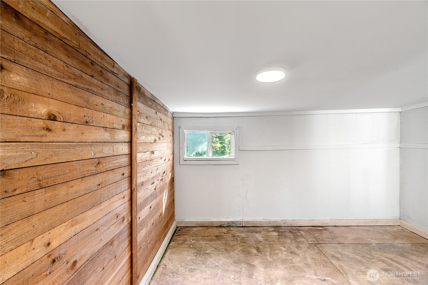 407 W King Street Property Photo 13