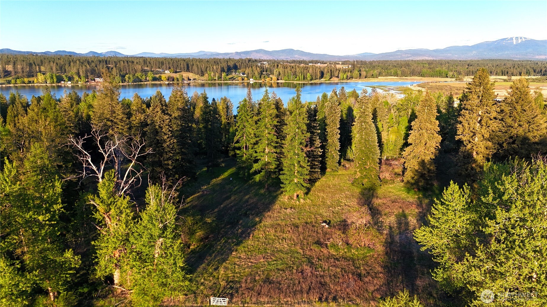 2 Xxxx E Eloika Lake Road Property Photo 4