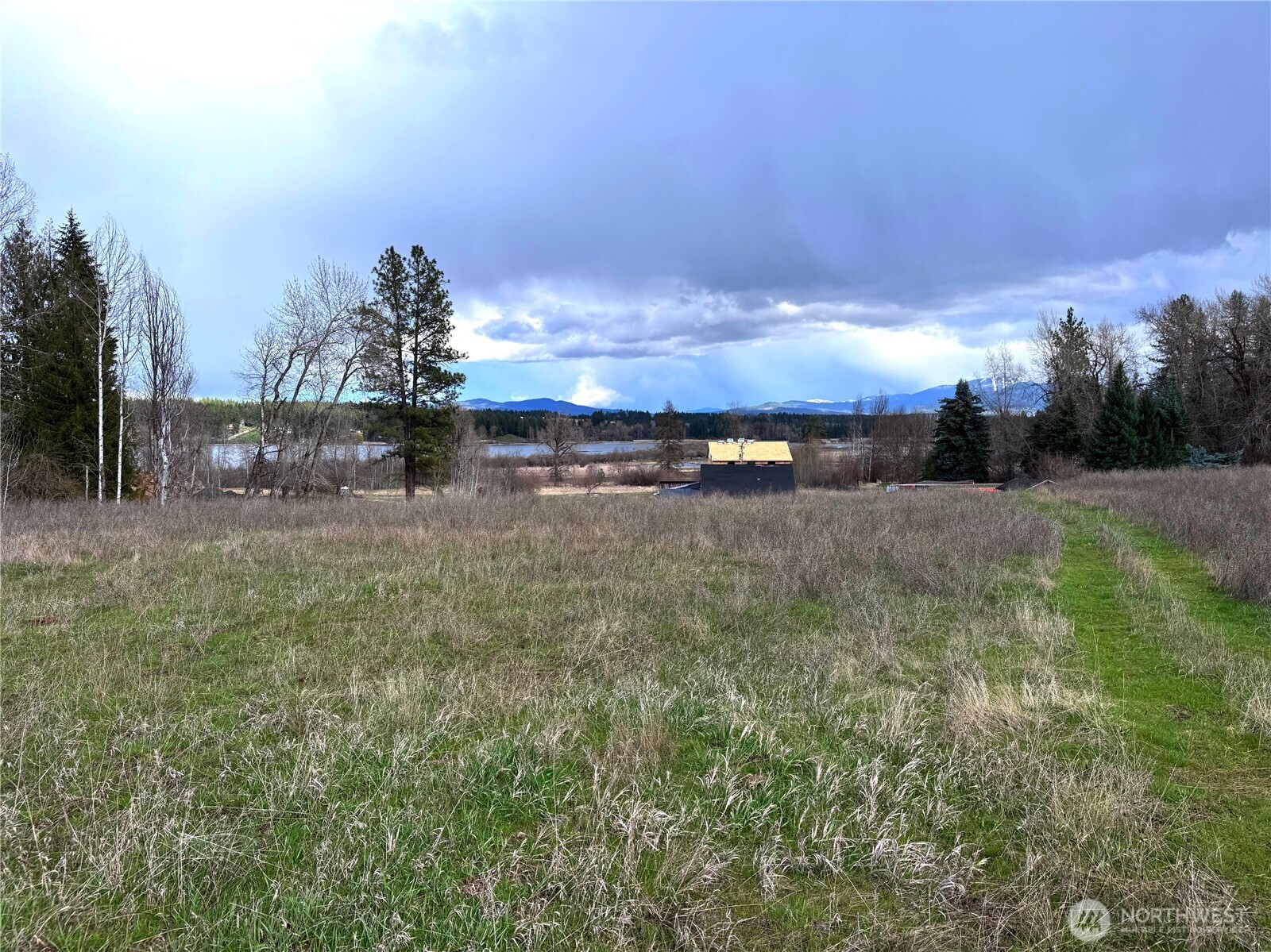 2 Xxxx E Eloika Lake Road Property Photo 33