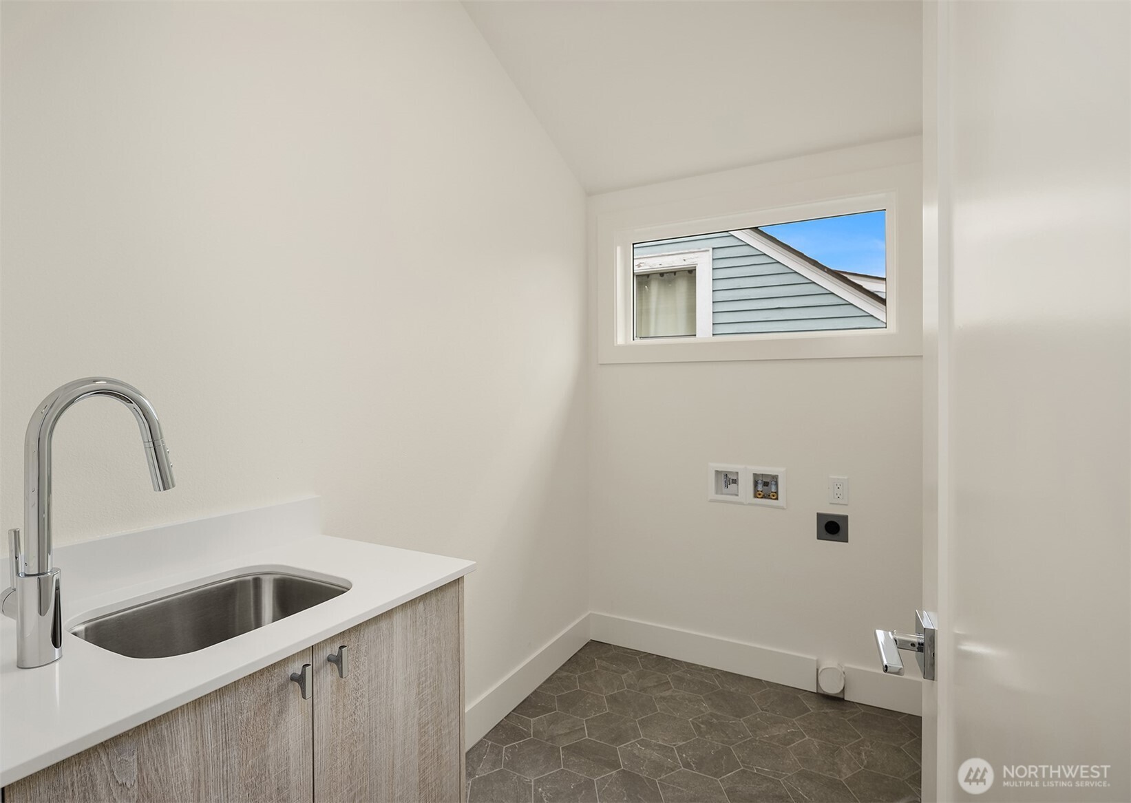 4411 1st Avenue Property Photo 22