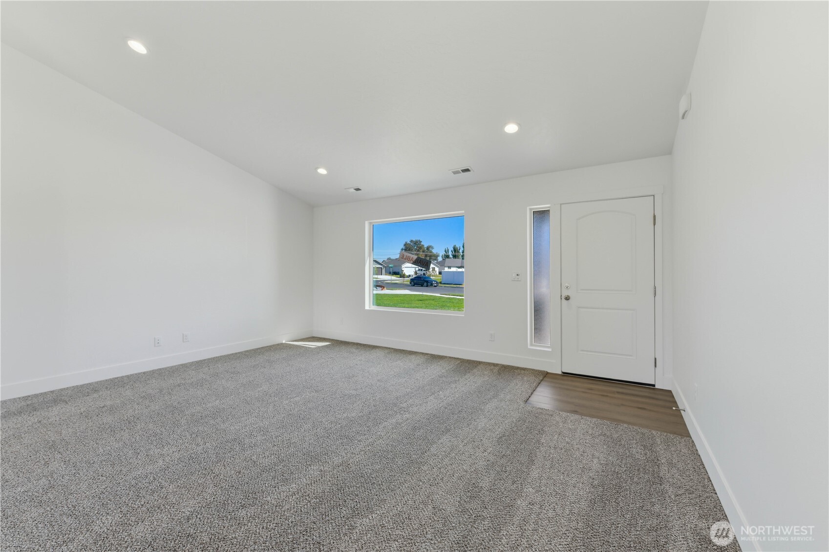326 N Sandy Loop Property Photo 5
