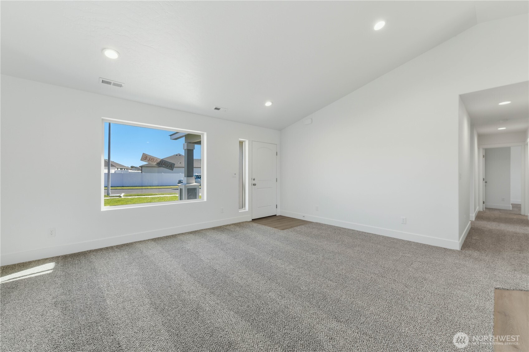 326 N Sandy Loop Property Photo 6