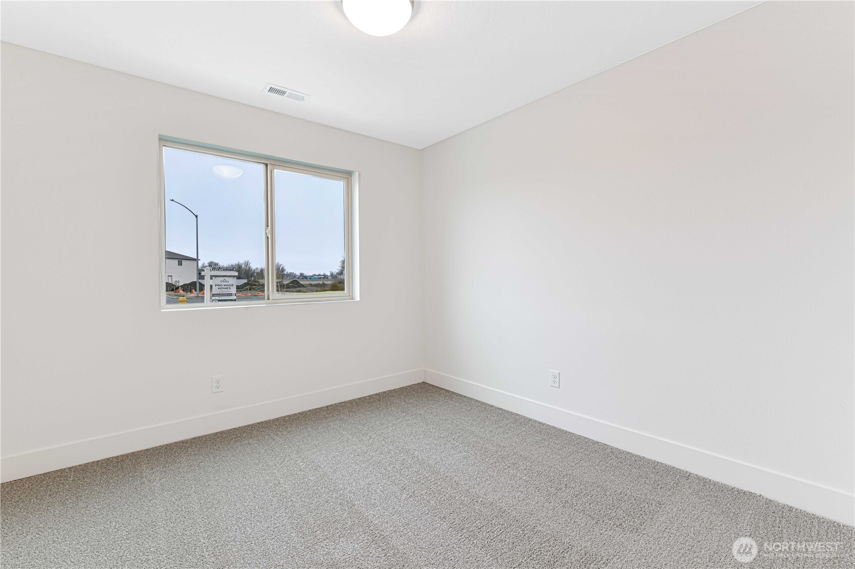 326 N Sandy Loop Property Photo 11