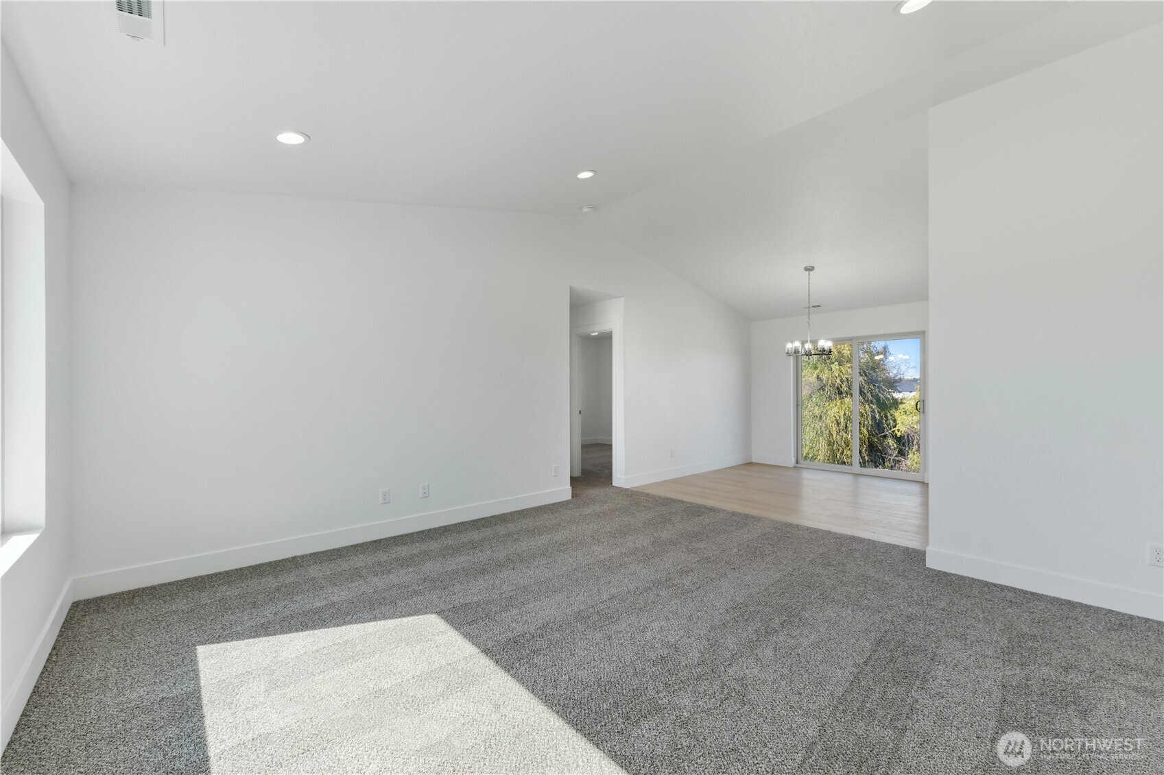 330 N Sandy Loop Property Photo 2