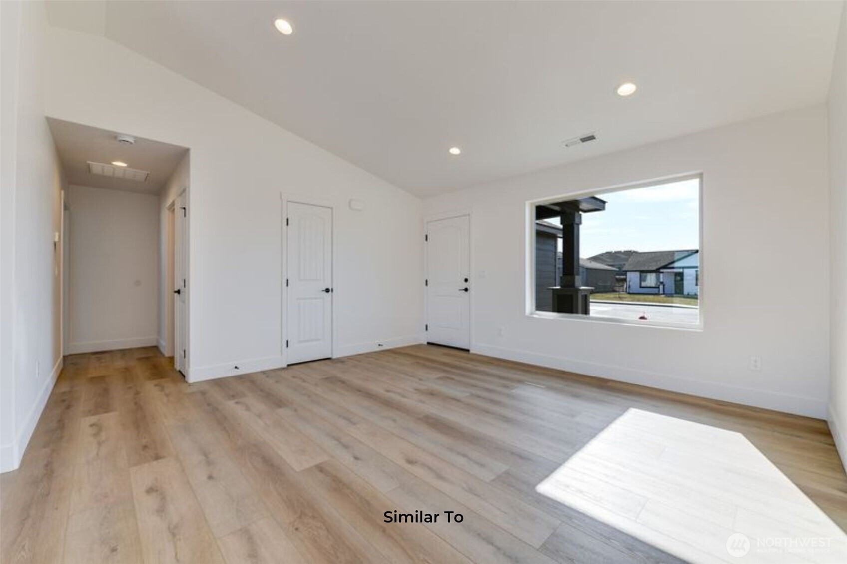 330 N Sandy Loop Property Photo 7