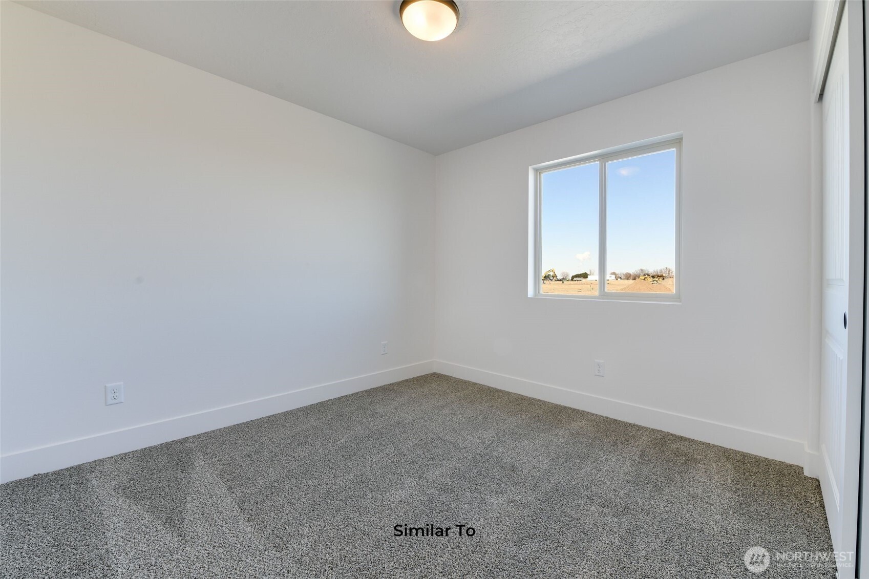 330 N Sandy Loop Property Photo 9