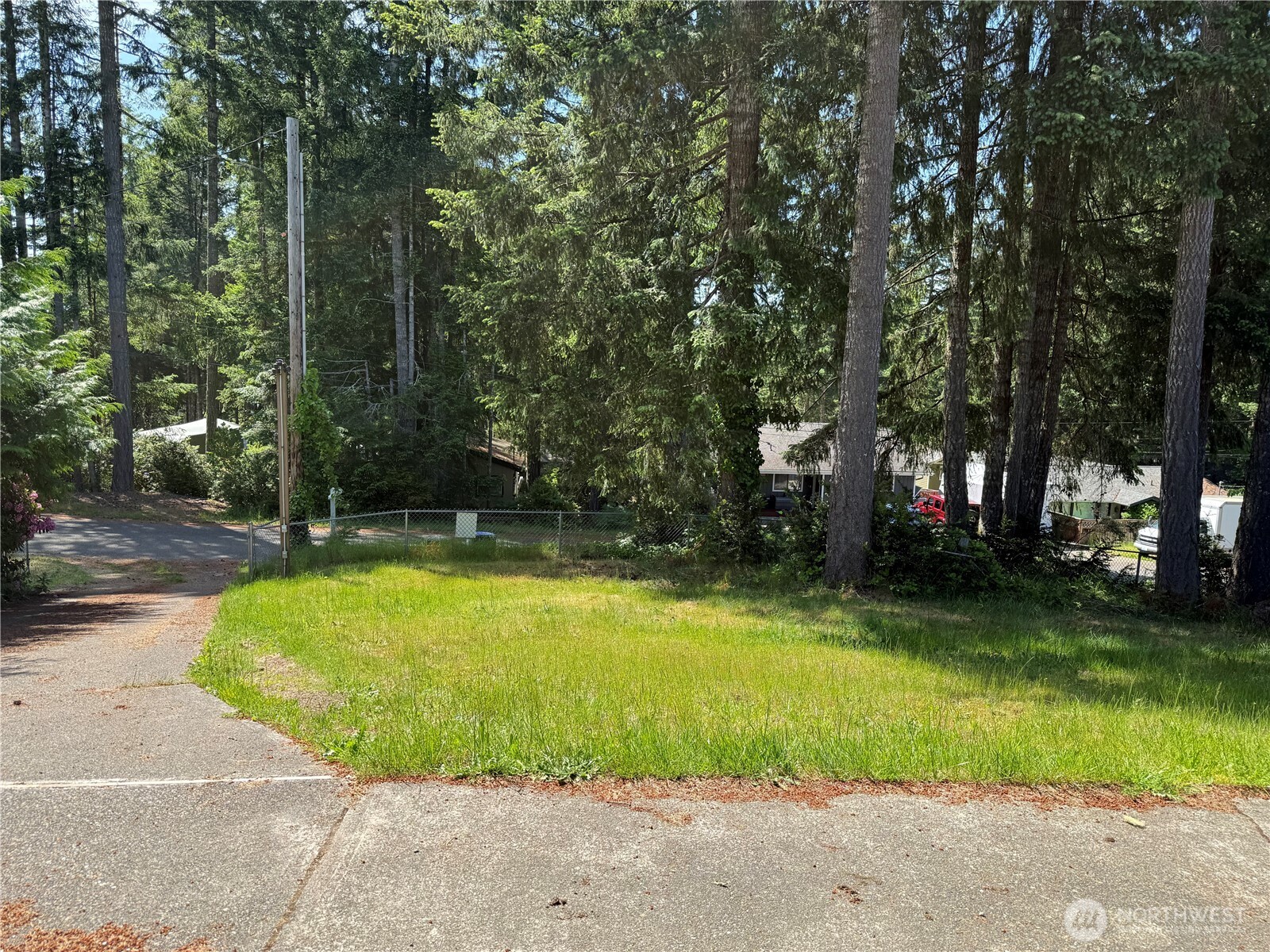 430 E Olympic Drive Property Photo 5
