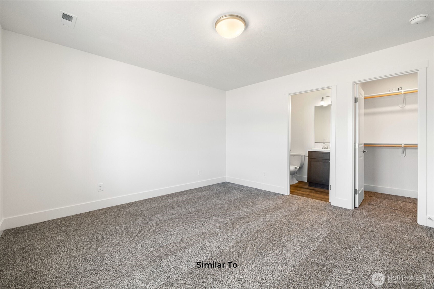 336 N Sandy Loop Property Photo 4