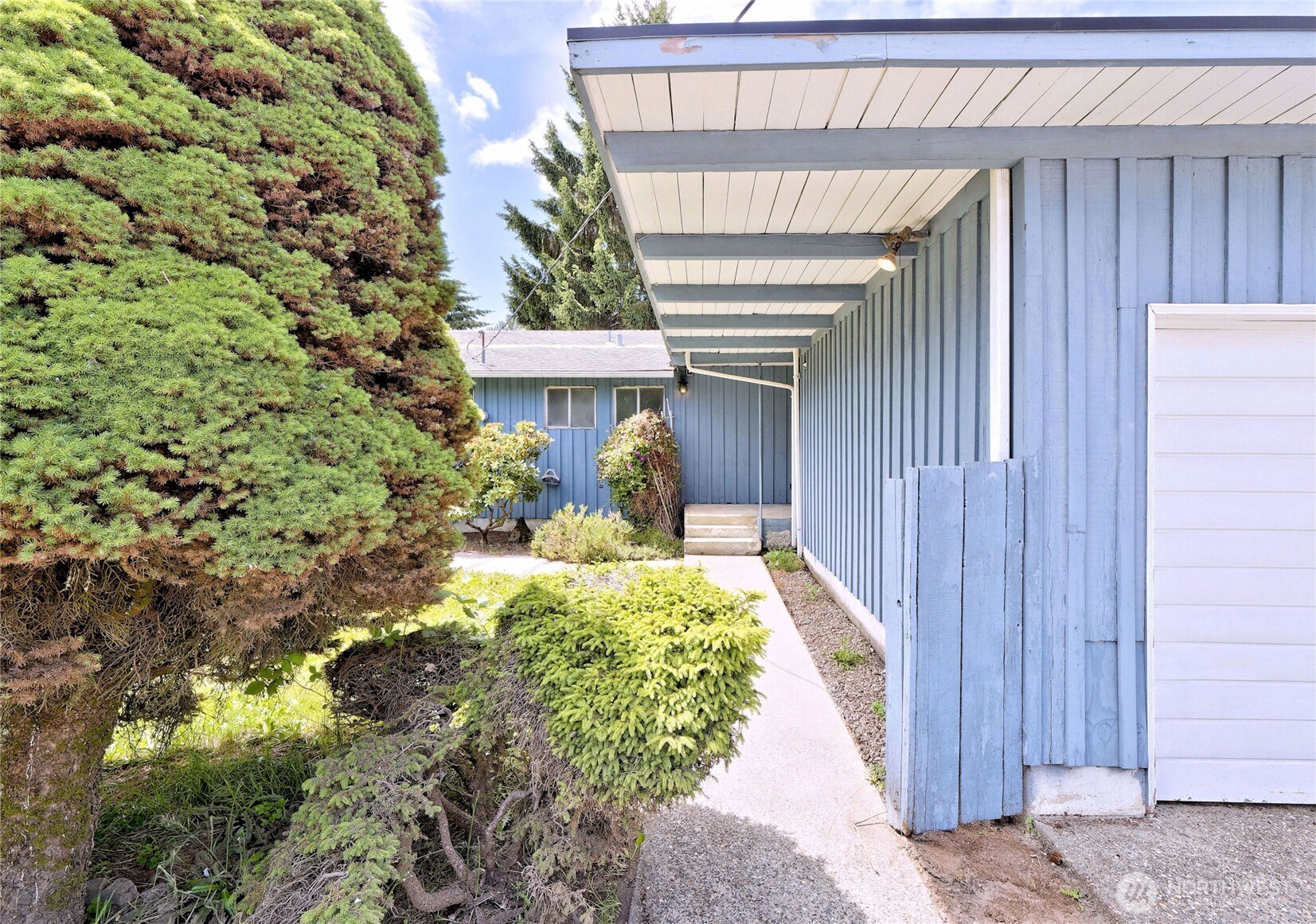12805 64th Avenue Property Photo 2