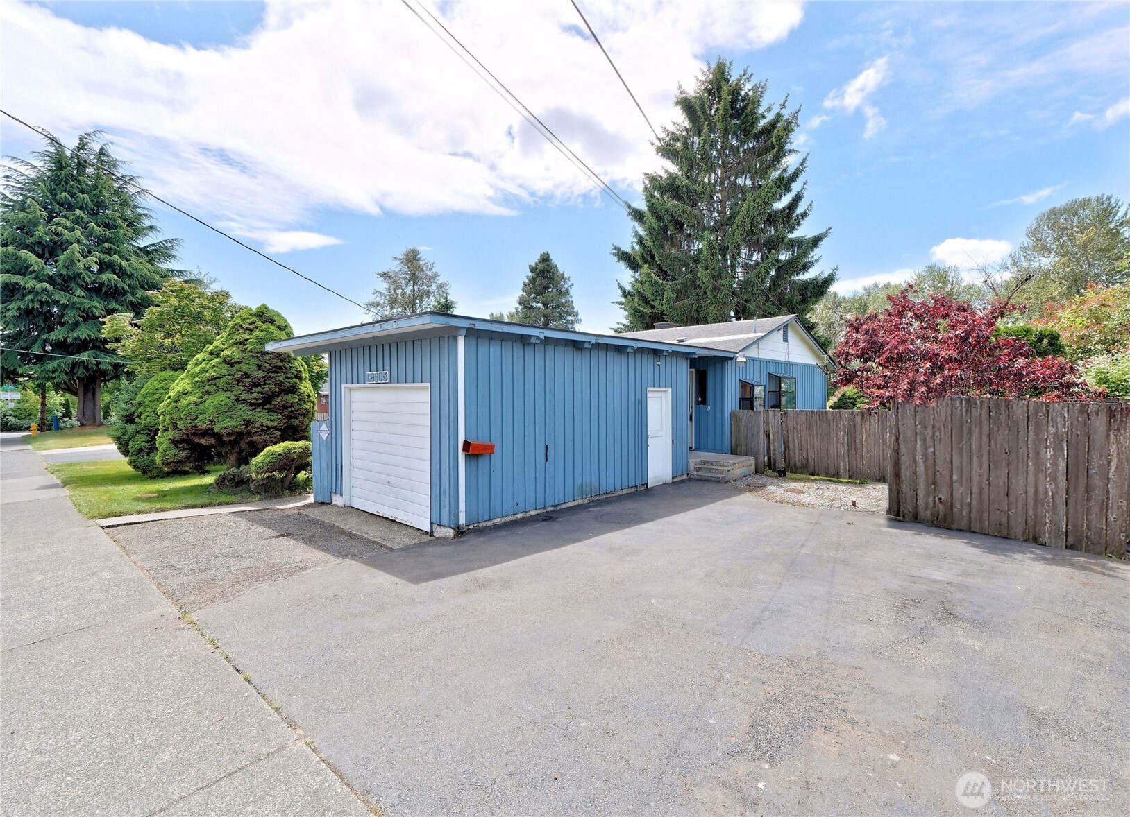 12805 64th Avenue Property Photo 3