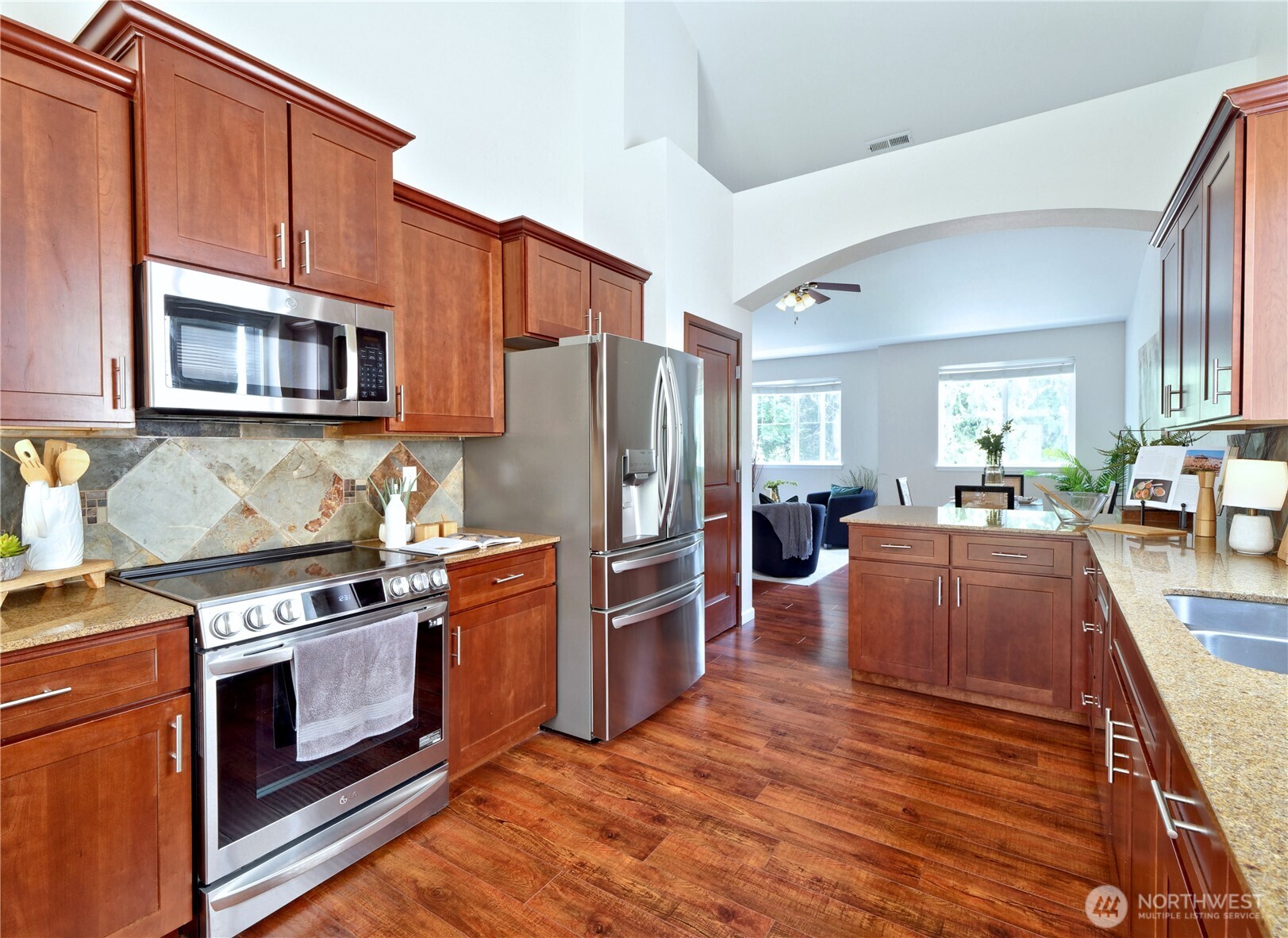 1808 Pierce Avenue Property Photo 10