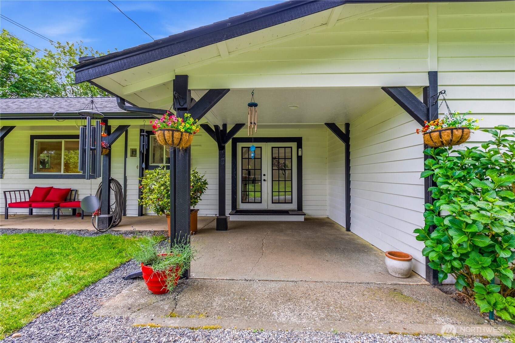 24522 Cromwell Road Property Photo 4