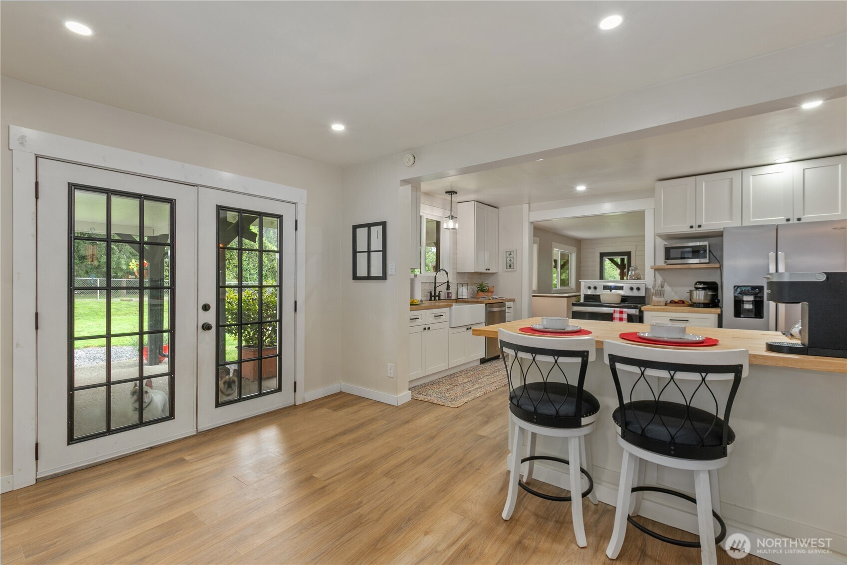 24522 Cromwell Road Property Photo 9