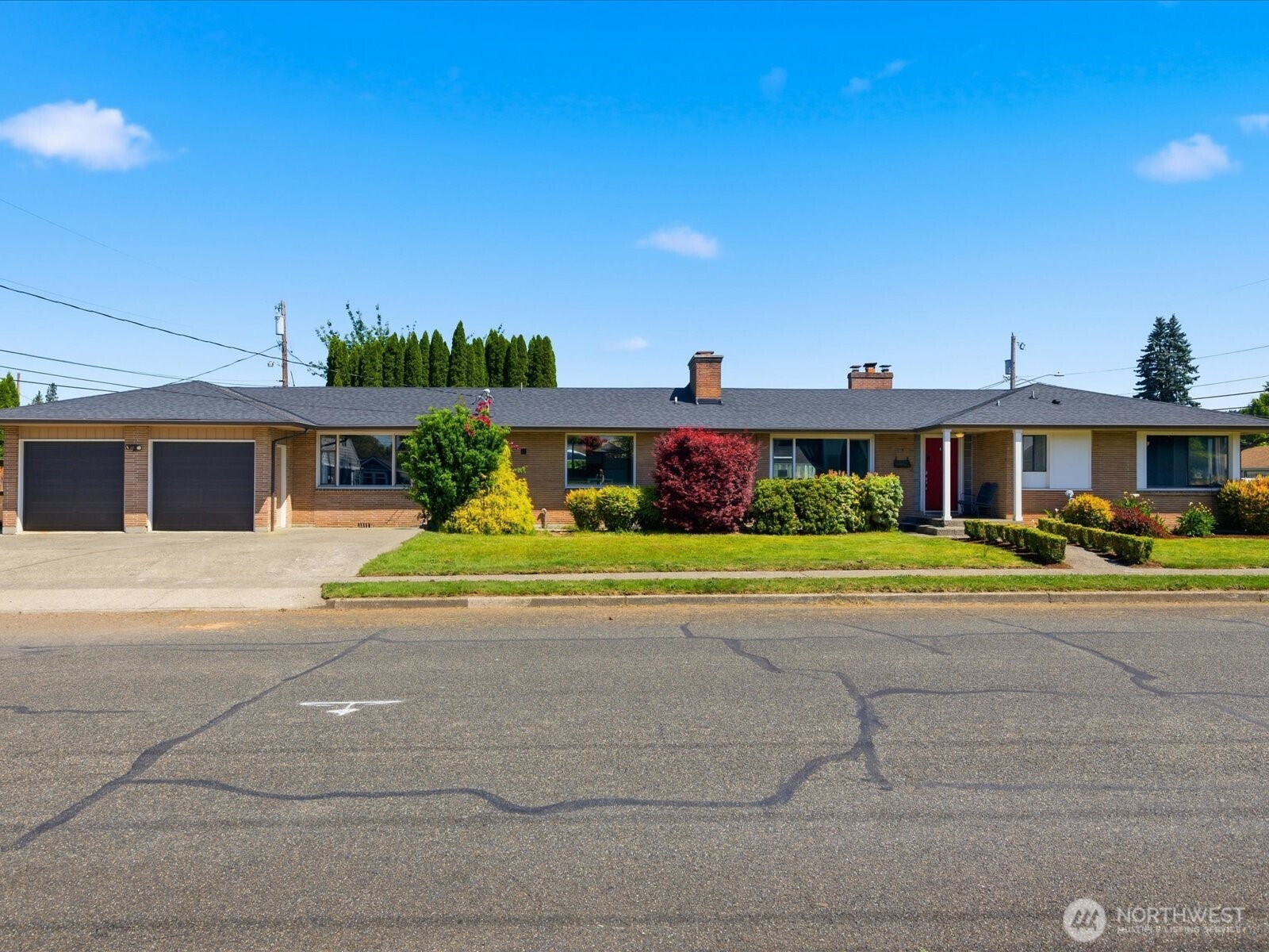 1417 Maple Street Property Photo 1