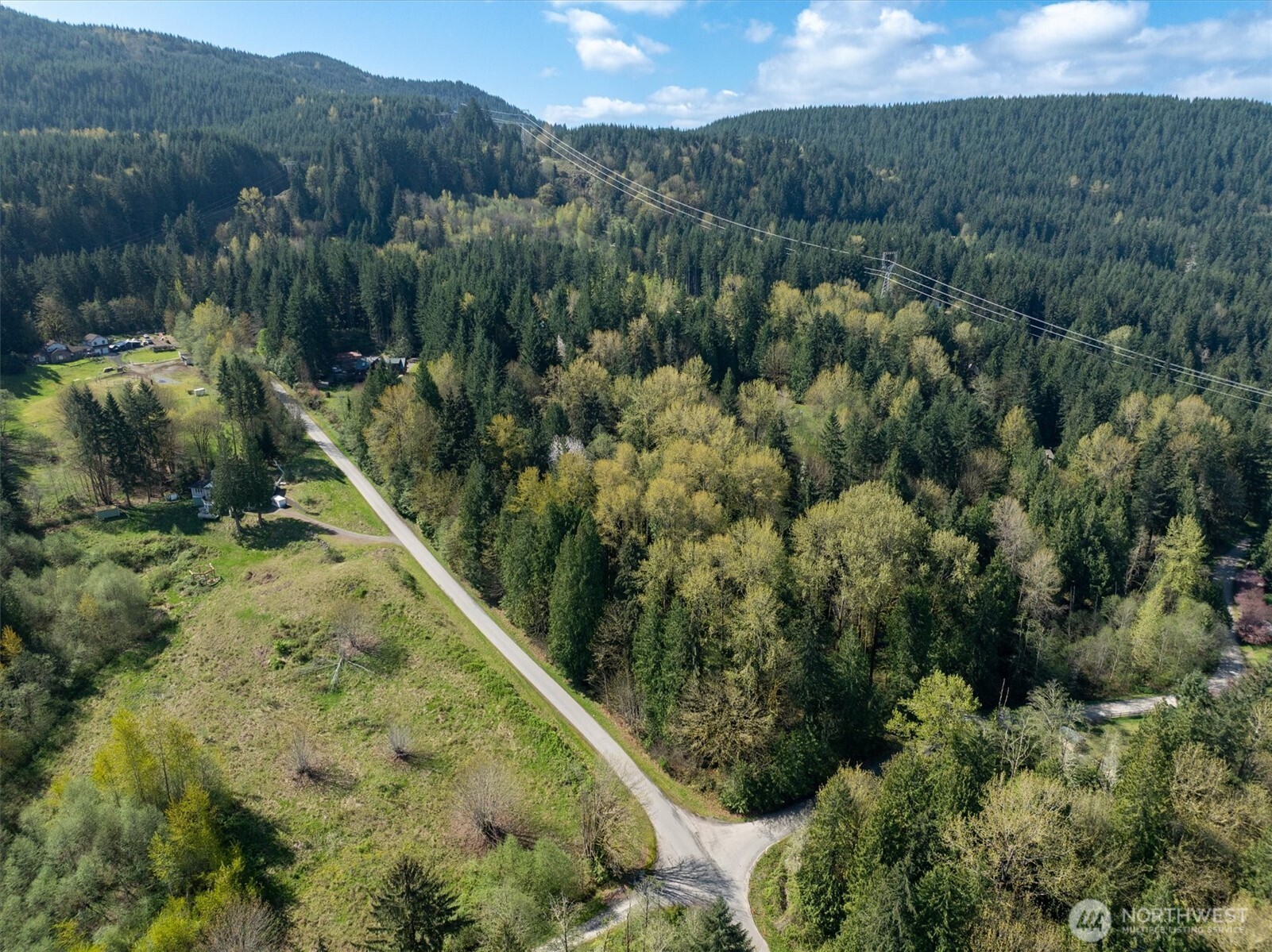 17512 260th Avenue Property Photo 9