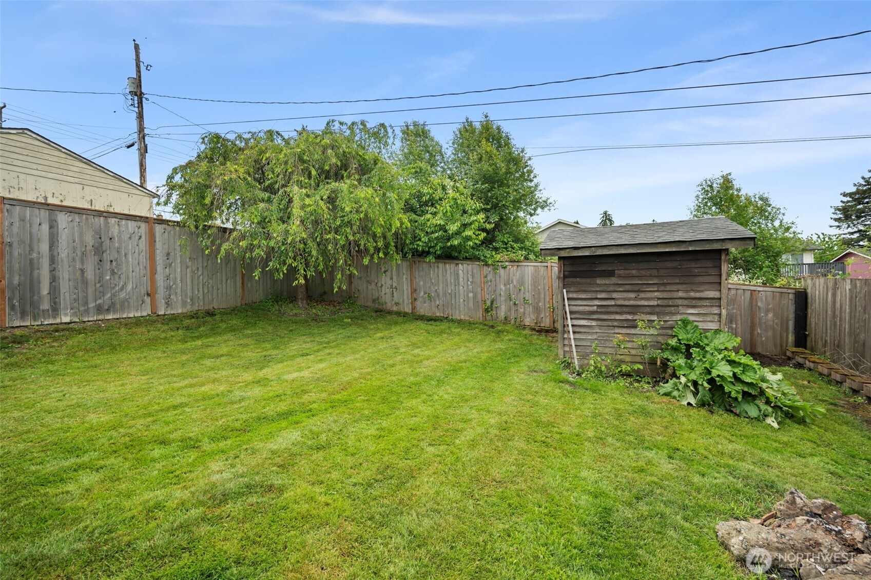2052 E Wright Avenue Property Photo 19