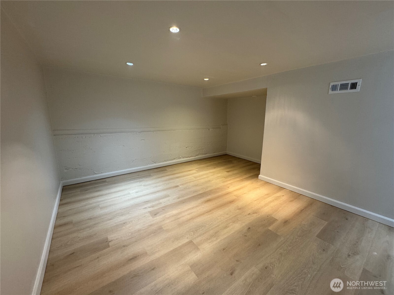 811 Ne 66th Street Property Photo 19