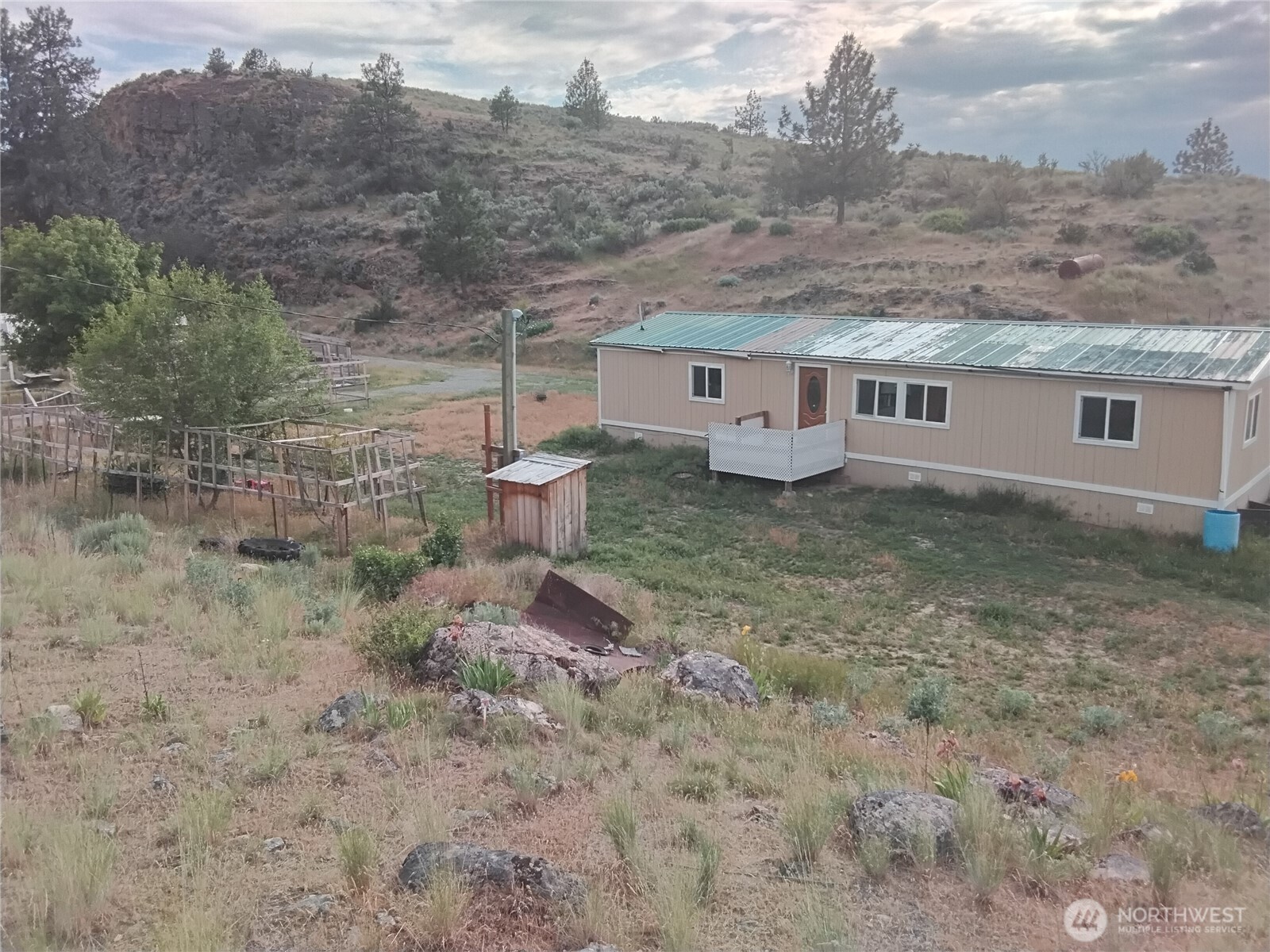 20 Round Up Road Property Photo 2