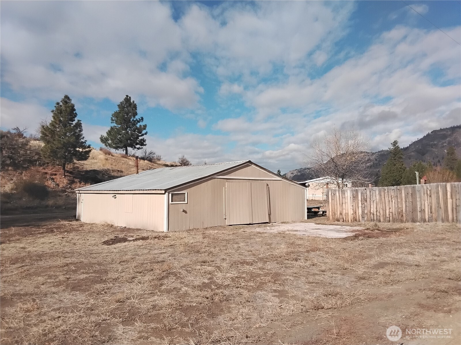 20 Round Up Road Property Photo 28