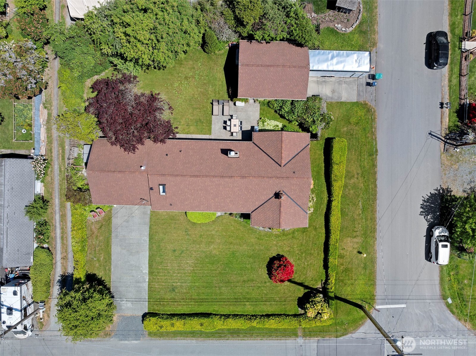 1213 Alaska Avenue Property Photo 2