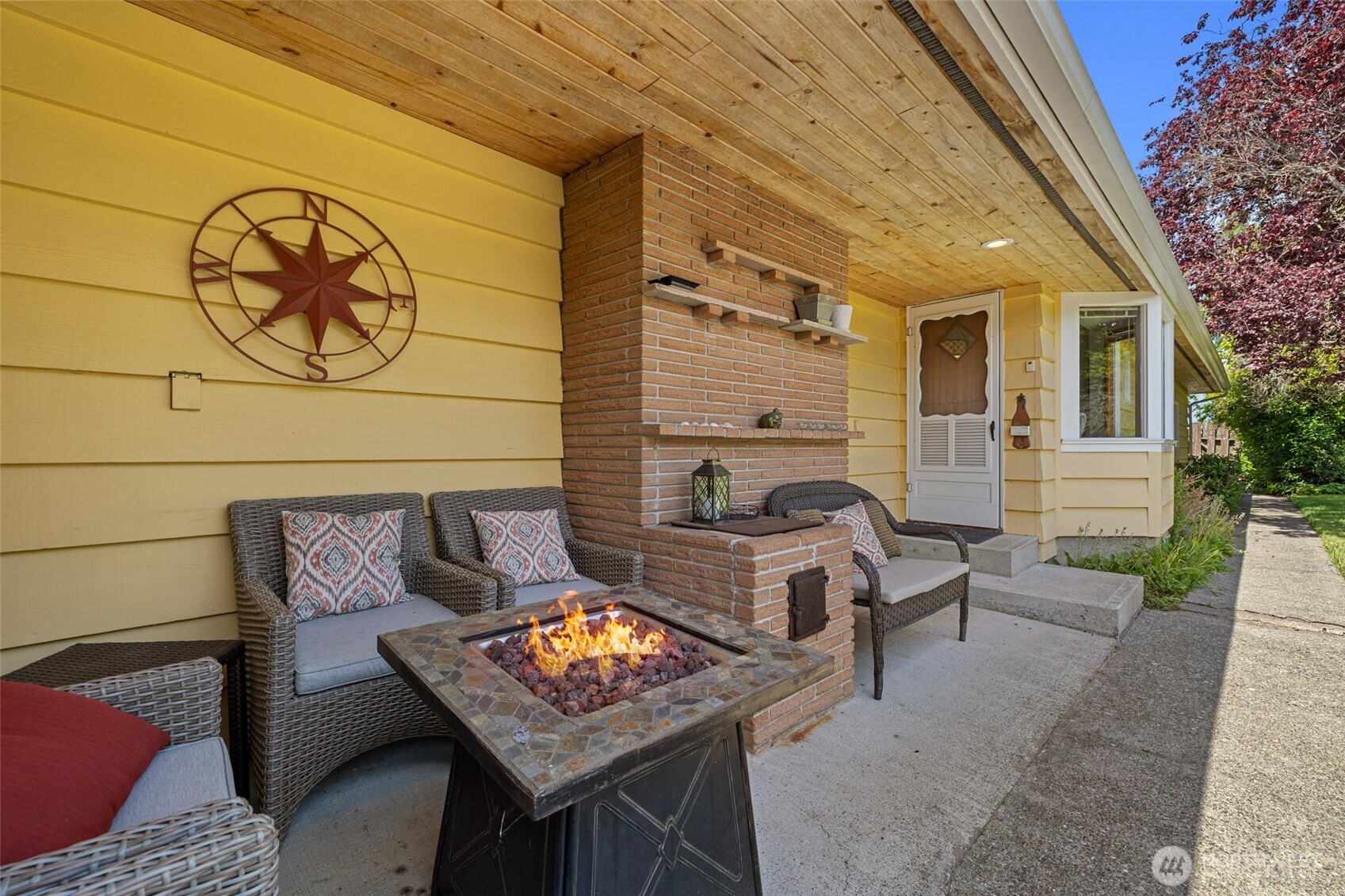 1213 Alaska Avenue Property Photo 8
