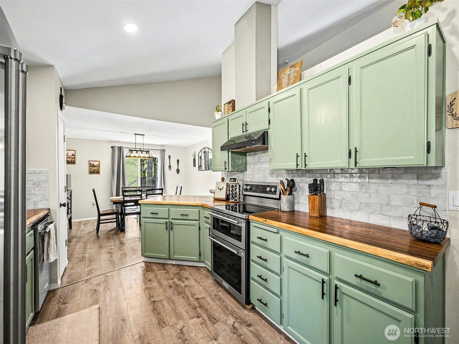 645 Orville Road Property Photo 8