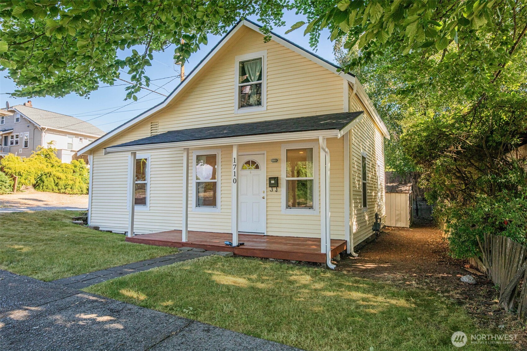 1710 36th Street Property Photo 5