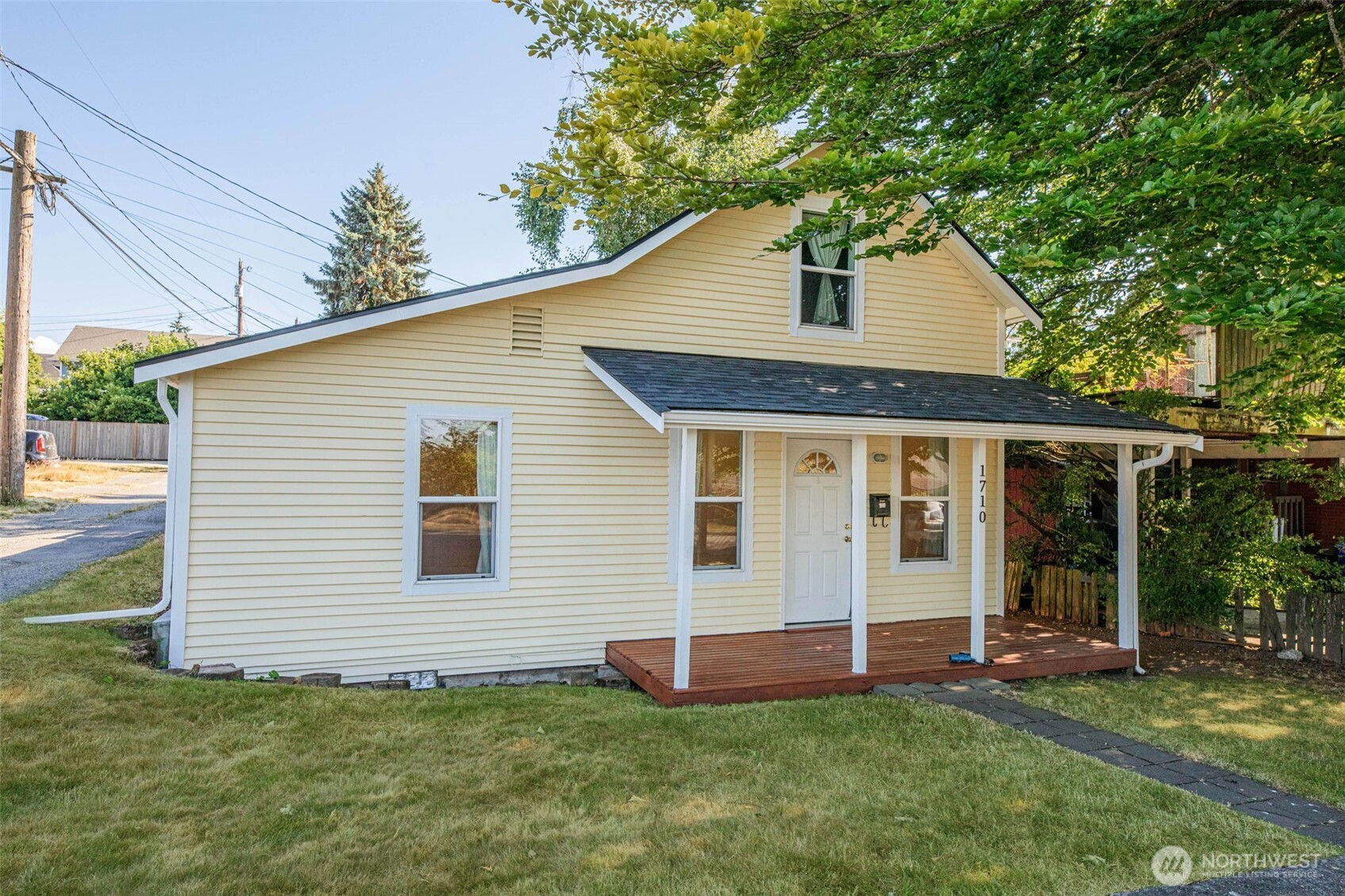 1710 36th Street Property Photo 6