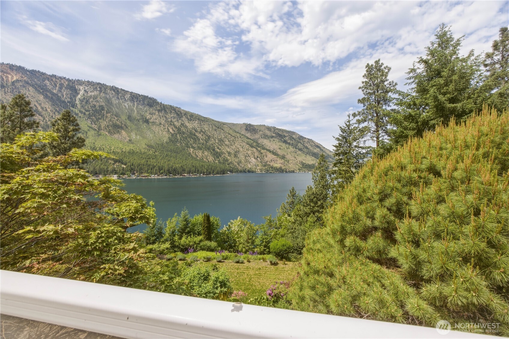 141 Sunset Pl Property Photo 6