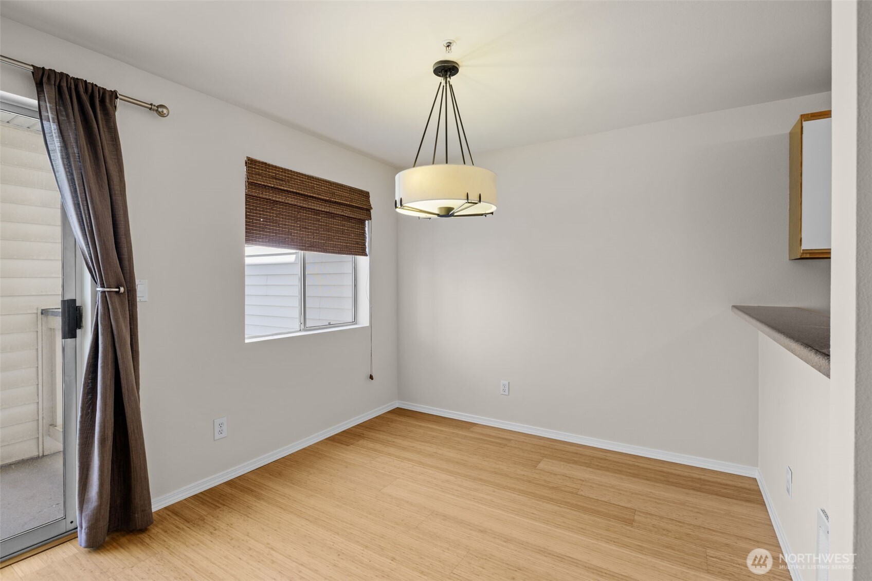 1900 Ne 48th Street E205 Property Photo 14