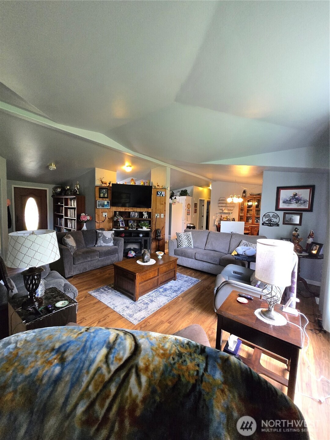 1466 Ferrier Road Property Photo 10