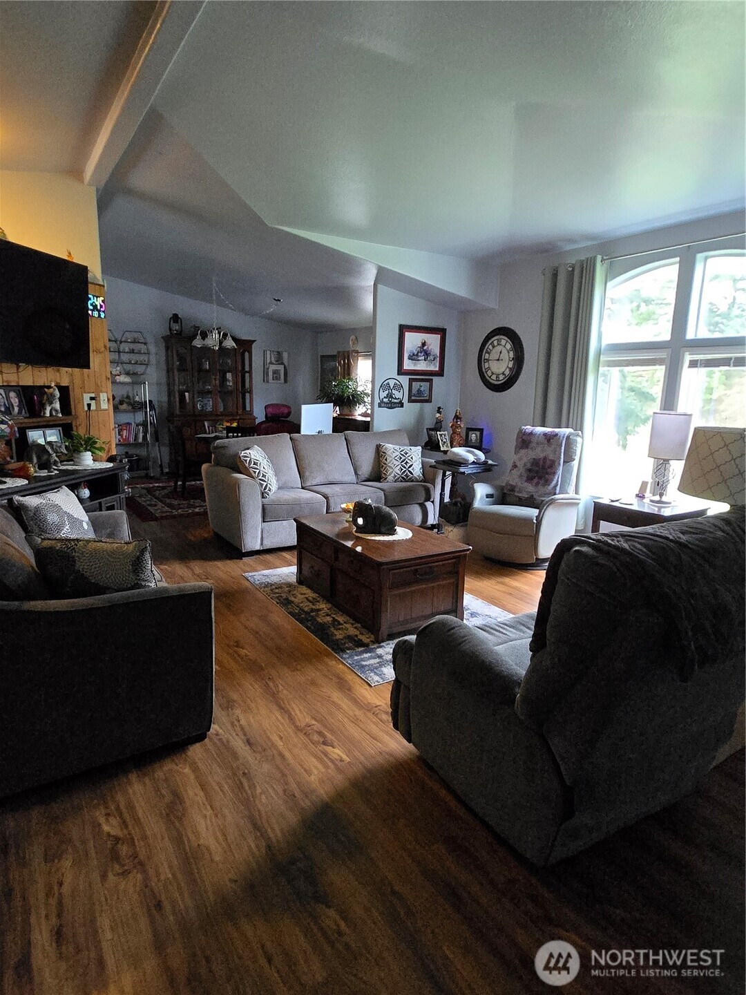 1466 Ferrier Road Property Photo 11