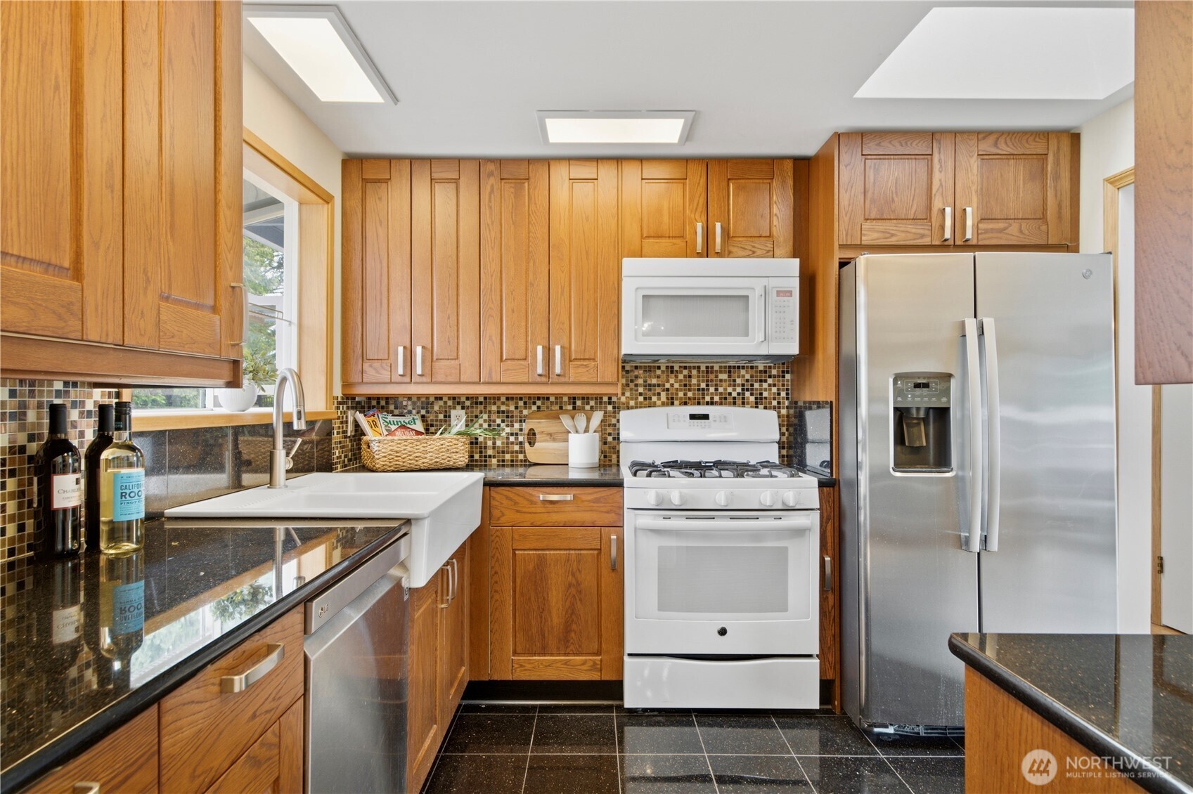 1727 Anacortes Avenue Property Photo 11