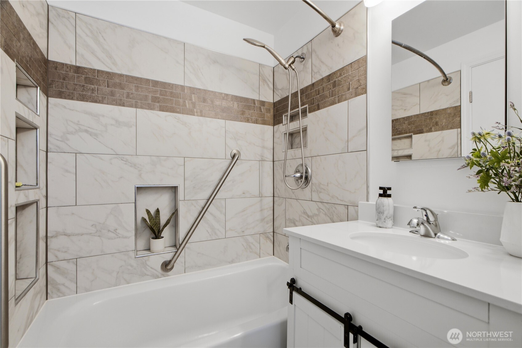 1727 Anacortes Avenue Property Photo 23