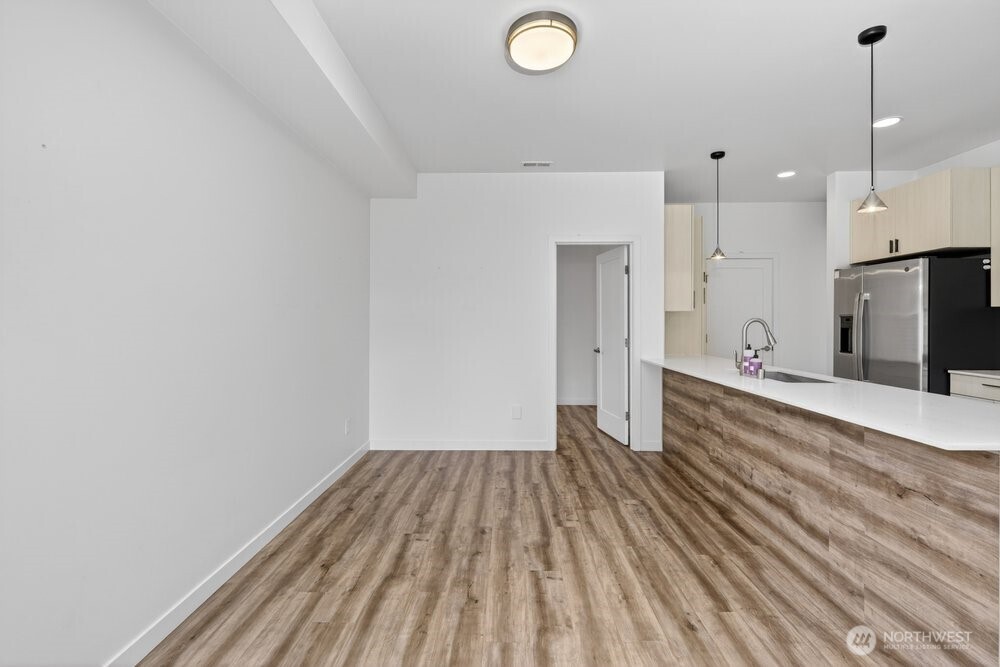 17985 W Columbia Street Property Photo 20