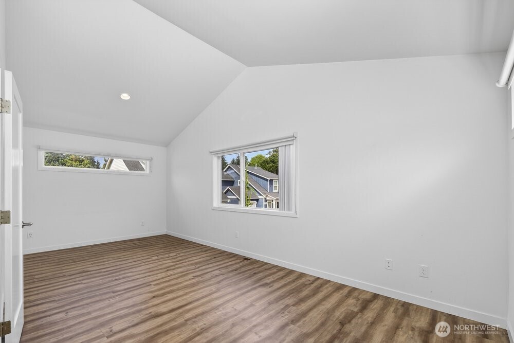 17985 W Columbia Street Property Photo 24