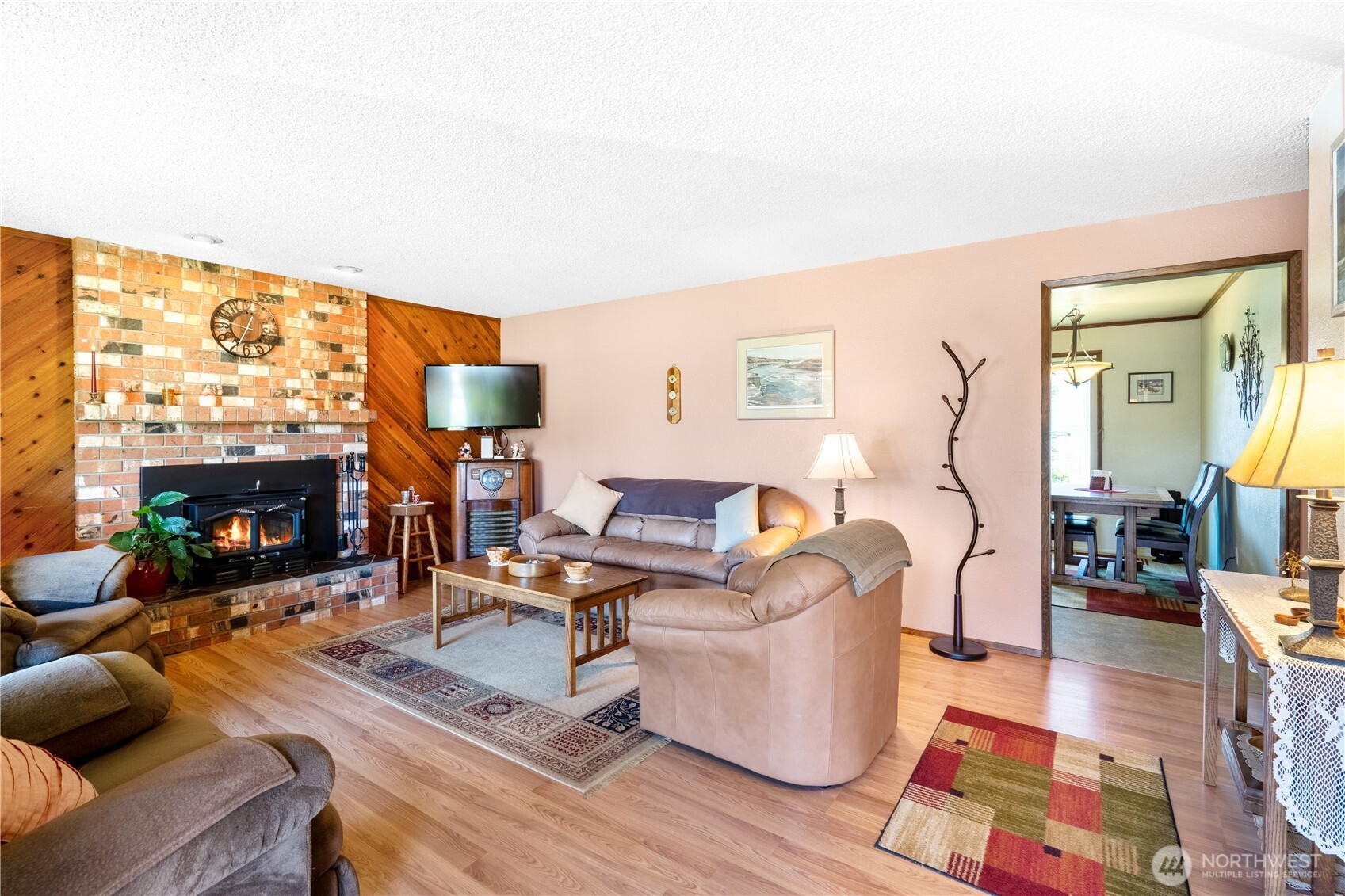 705 N Glenn Street Property Photo 5