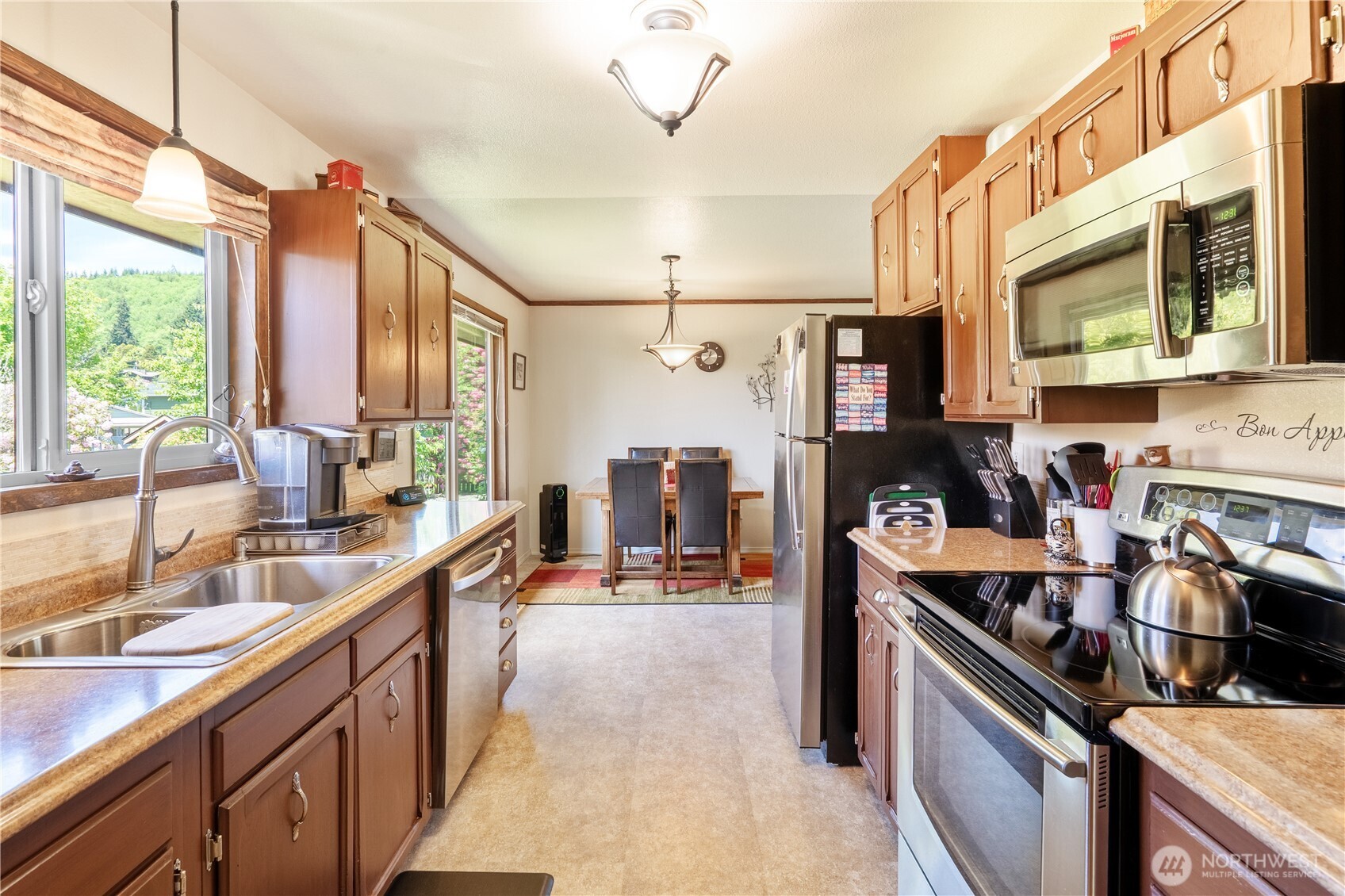 705 N Glenn Street Property Photo 11