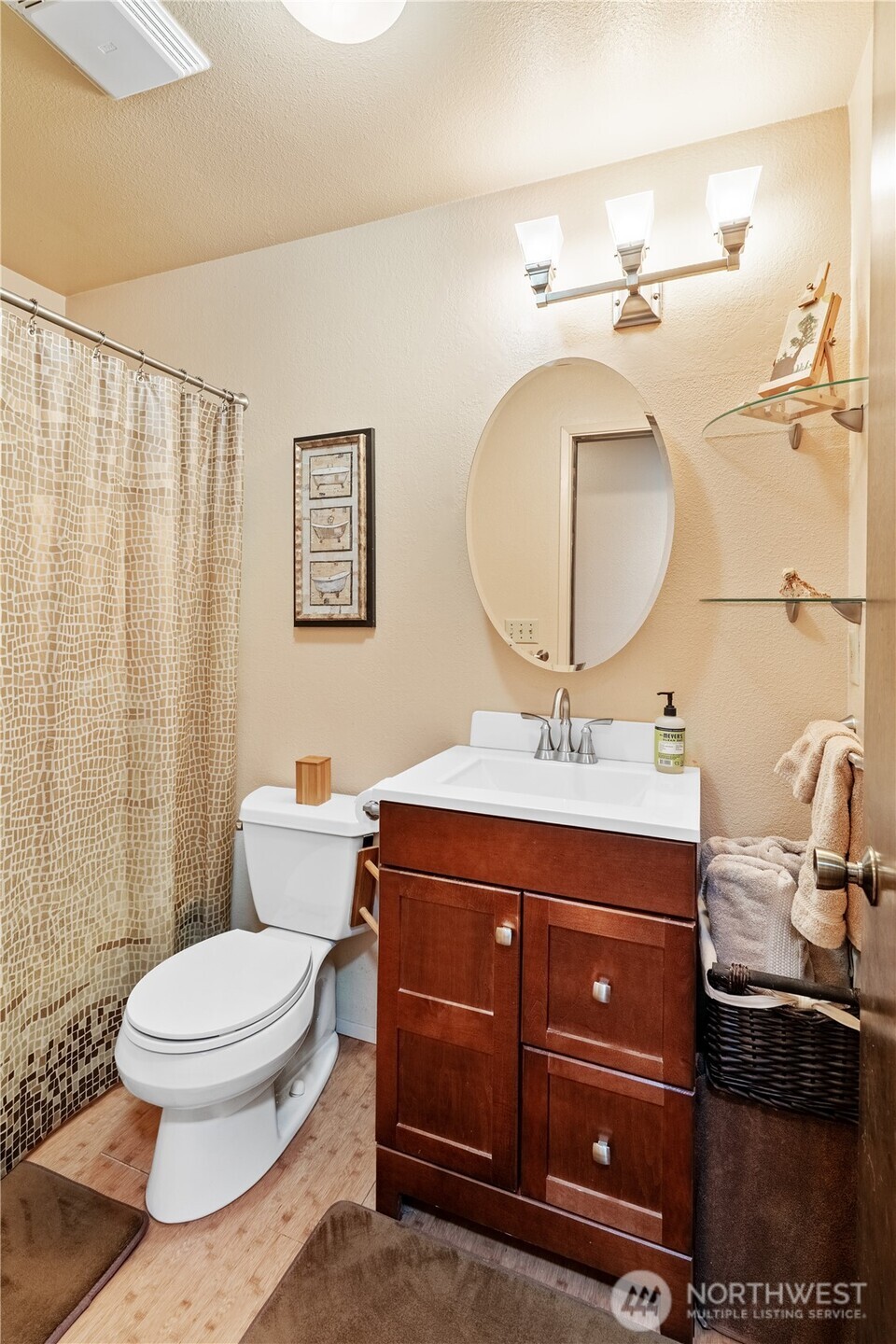 705 N Glenn Street Property Photo 17
