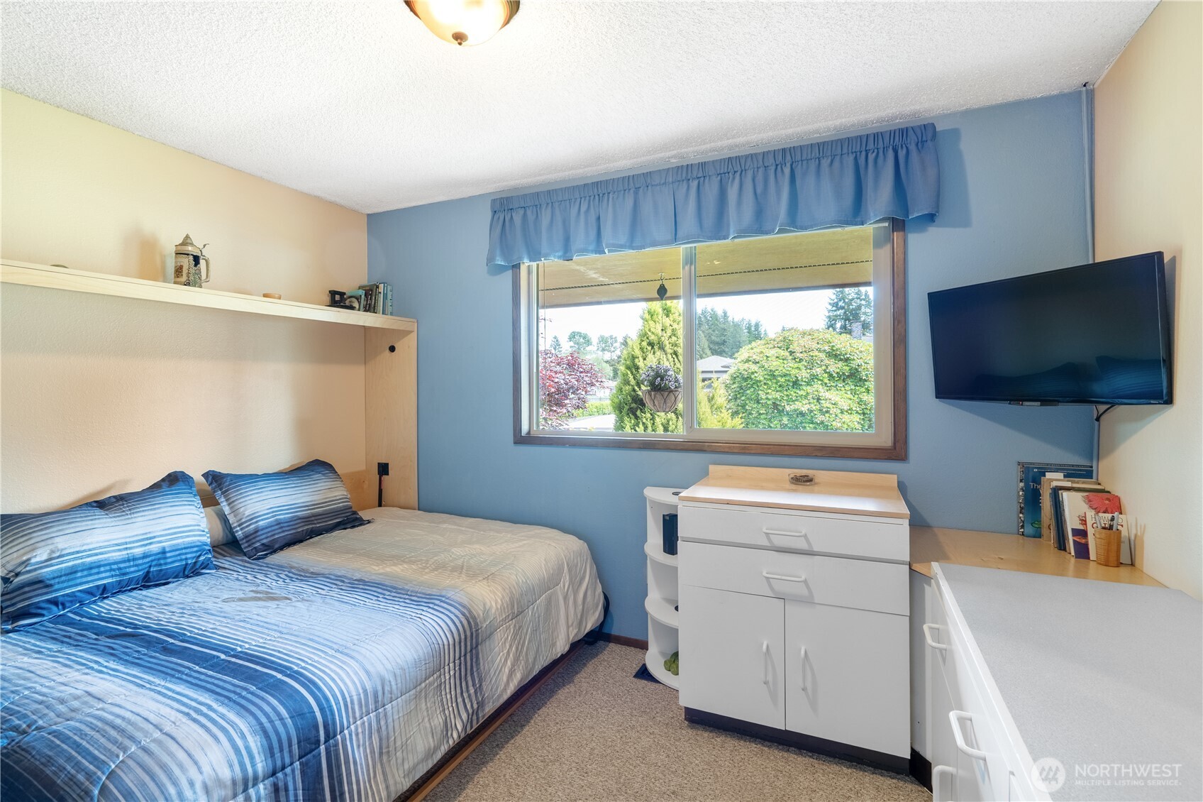 705 N Glenn Street Property Photo 18