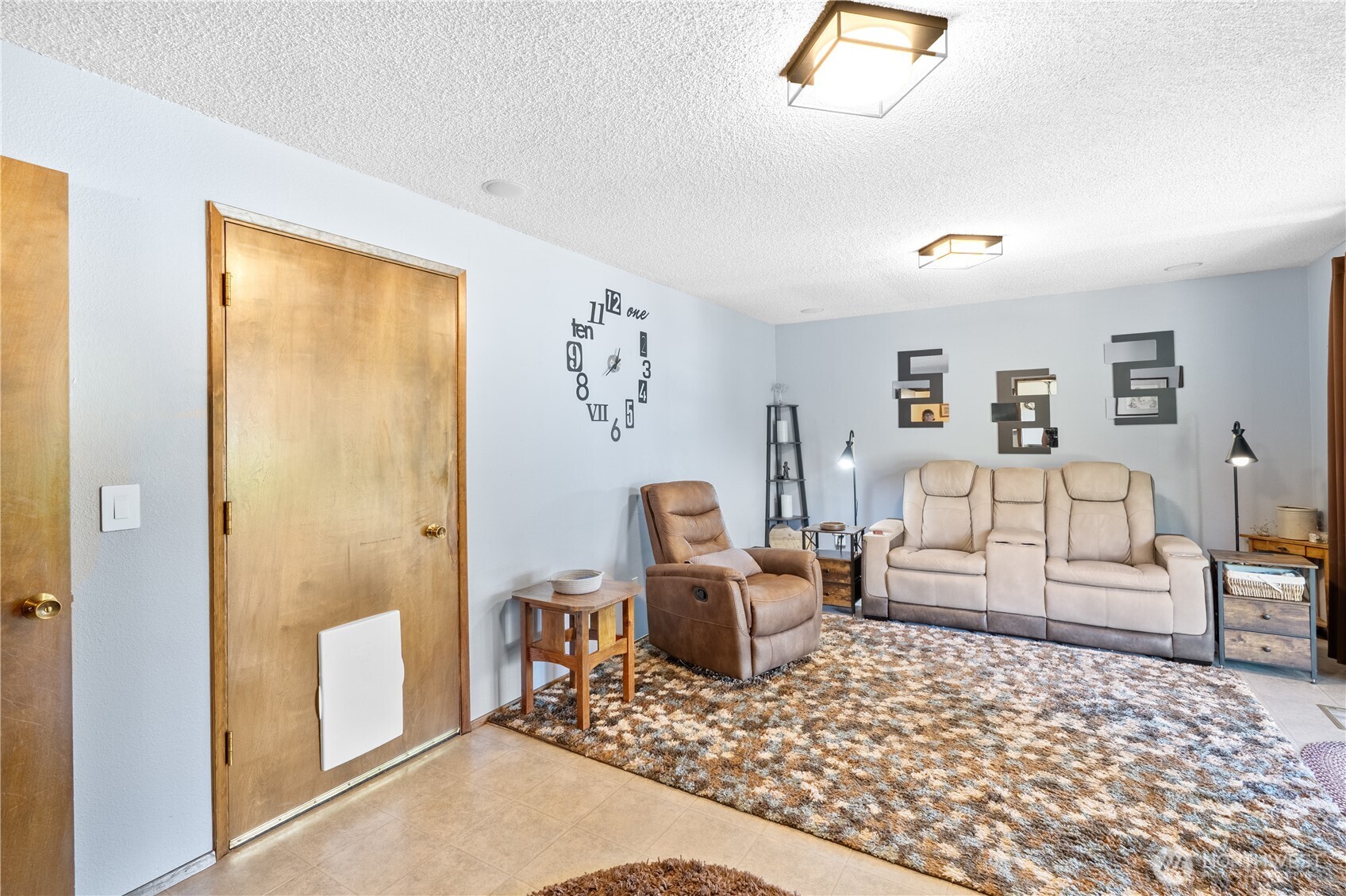 705 N Glenn Street Property Photo 21