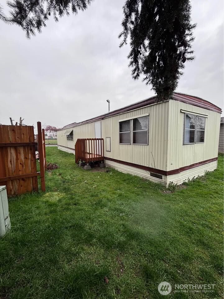 7224 48th Street Ct 56 Property Photo 10