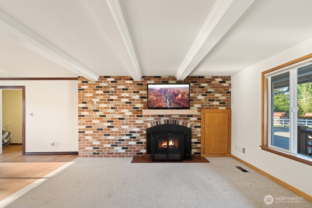 2410 304th Street Property Photo 3