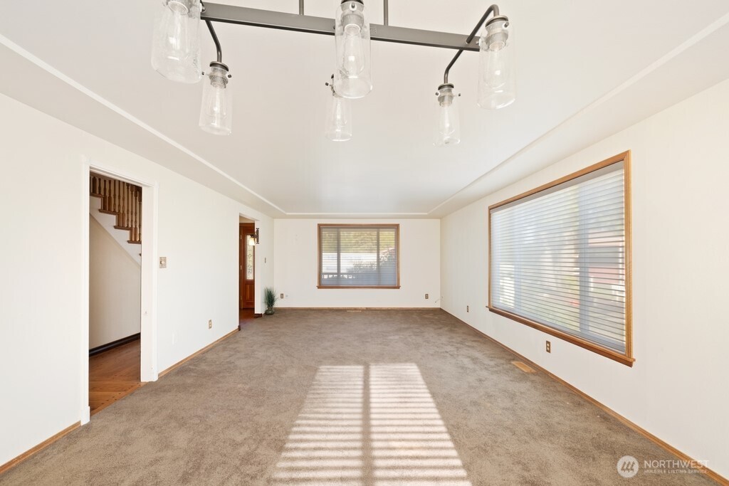 2410 304th Street Property Photo 10
