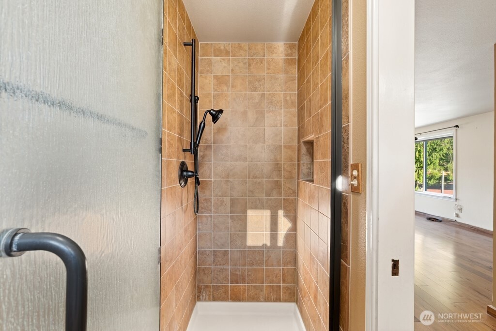 2410 304th Street Property Photo 18