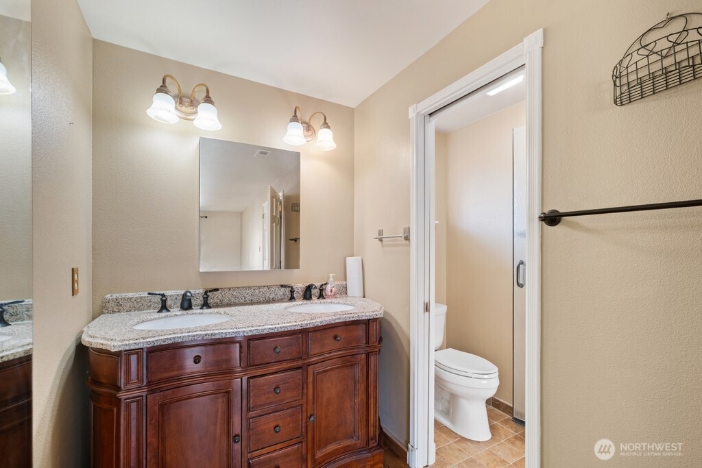 2410 304th Street Property Photo 20